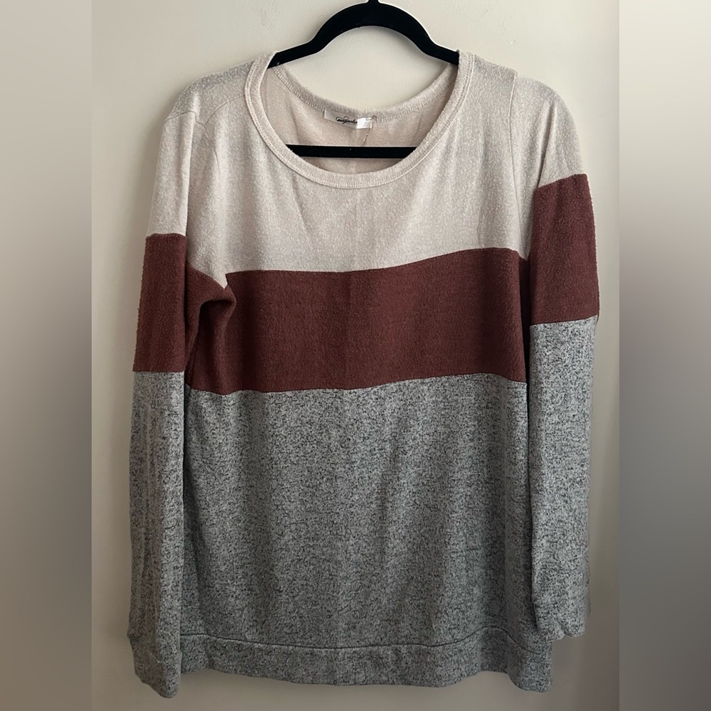 MAGNOLIA BOUTIQUE MEDIUM SWEATER